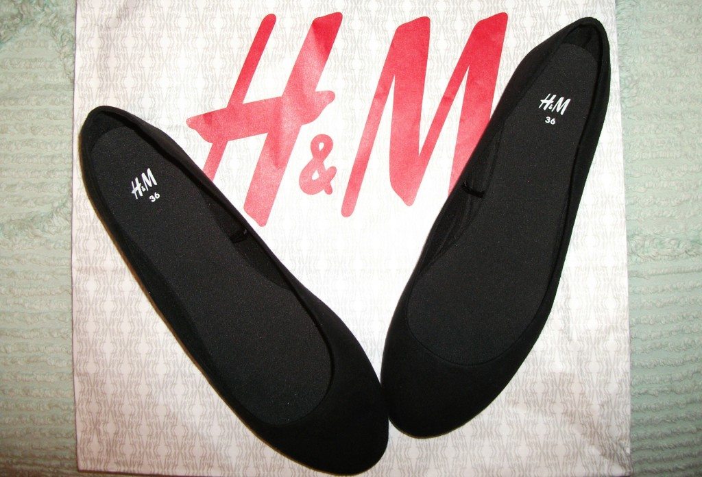 h&m-black-flats