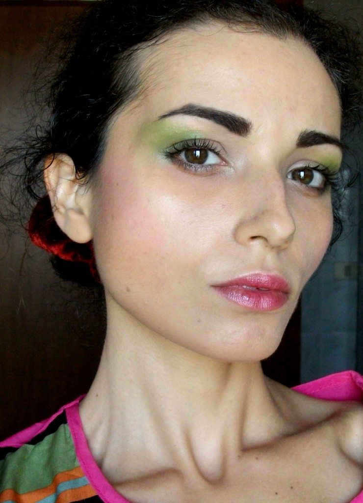 Make-up anni ’80, il look da signora perfetto per Halloween- capelli raccolti Valentina-Chirico-face