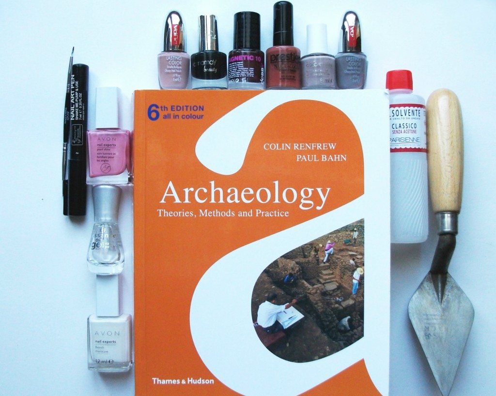 archaeologists-nail-art